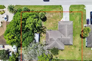 2525 SW Grotto Cir, Port Saint Lucie, FL 34953 - Photo 2
