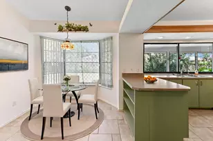 2525 SW Grotto Cir, Port Saint Lucie, FL 34953 - Photo 10