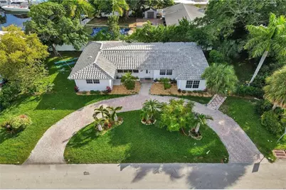 2206 SE 14th Street, Pompano Beach, FL 33062 - Photo 2