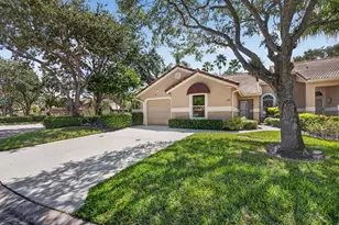 101 Sabal Palm Ln, Palm Beach Gardens, FL 33418 - Photo 2