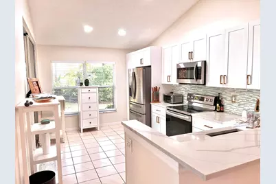 101 Sabal Palm Lane, Palm Beach Gardens, FL 33418 - Photo 2