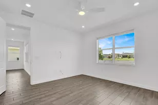 977 SE Crosswood Wy, Port Saint Lucie, FL 34984 - Photo 12