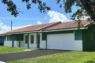 3633 NE 6th Dr, Boca Raton, FL 33431 - Photo 1