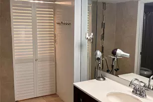 3710 Inverrary Dr, Lauderhill, FL 33319 - Photo 10