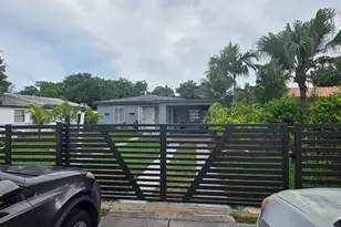340 NW 117th St, Miami, FL 33168 - Photo 2