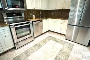 21785 Cypress Dr, Boca Raton, FL 33433 - Photo 8