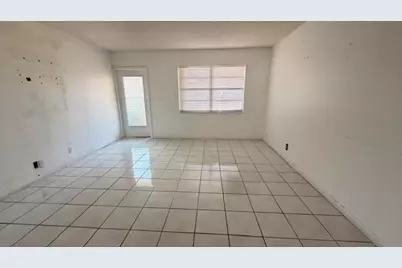 22 Abbey Lane #104, Delray Beach, FL 33446 - Photo 2