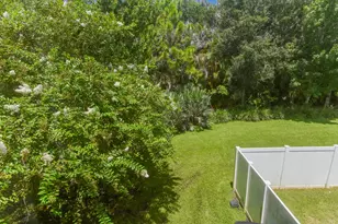 2205 SW Marshfield Ct, Port Saint Lucie, FL 34953 - Photo 12
