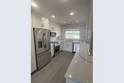 9300 Sunrise Lakes Boulevard #303, Sunrise, FL 33322 - Photo 4