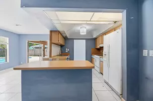 13581 Columbine Ave, Wellington, FL 33414 - Photo 12