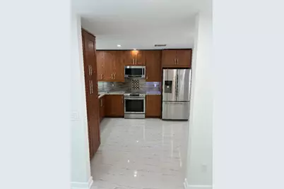 300 NW 17th Avenue, Pompano Beach, FL 33069 - Photo 6