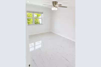 300 NW 17th Avenue, Pompano Beach, FL 33069 - Photo 16