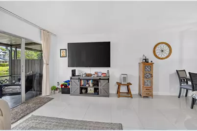 2260 Discovery Circle W, Deerfield Beach, FL 33442 - Photo 14