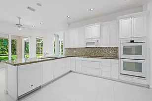 18504 SE Heritage Oaks Ln, Jupiter, FL 33469 - Photo 8