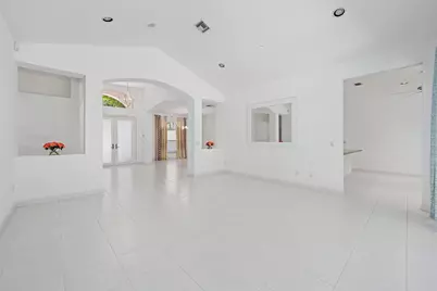 18504 SE Heritage Oaks Lane, Jupiter, FL 33469 - Photo 4