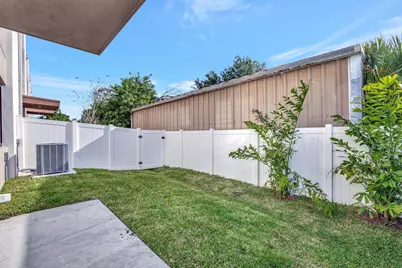 4208 NE 7th Terrace, Oakland Park, FL 33334 - Photo 16