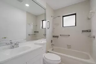 6510 Olivewood Cir, Greenacres, FL 33463 - Photo 18