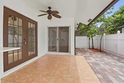 105 Vanessa Street, Palm Springs, FL 33461 - Photo 28