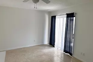 629 Executive Center Dr, West Palm Beach, FL 33401 - Photo 4