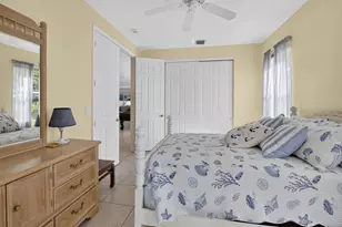 7541 Downwinds Ln, Lake Worth, FL 33467 - Photo 16