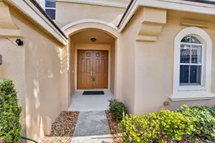 7541 Downwinds Ln, Lake Worth, FL 33467 - Photo 2