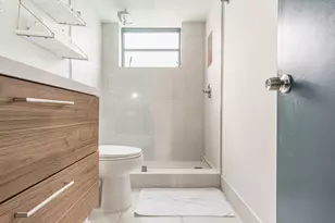 2404 NE 33rd Ave, Fort Lauderdale, FL 33305 - Photo 4