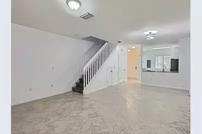 8833 S Isles Circle #8833, Tamarac, FL 33321 - Photo 8