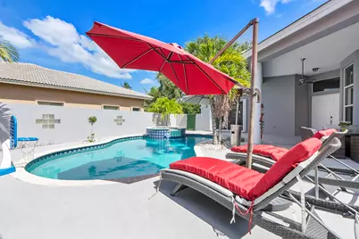4862 Kensington Circle, Coral Springs, FL 33076 - Photo 4