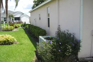 550 NW Portofino Ln, Port Saint Lucie, FL 34986 - Photo 6