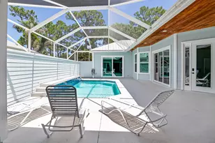 532 NE Canoe Park Cir, Port Saint Lucie, FL 34983 - Photo 8