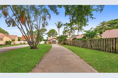 1310 NW 22nd Avenue, Delray Beach, FL 33445 - Photo 2