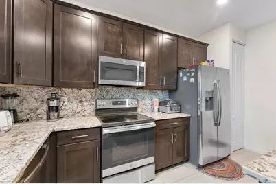 5295 Santa Maria Avenue, Boynton Beach, FL 33436 - Photo 12