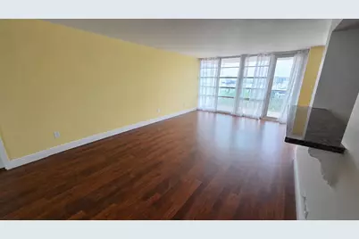 230 174th Street #1805, Sunny Isles Beach, FL 33160 - Photo 2