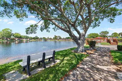 742 Nantucket Circle, Lake Worth, FL 33467 - Photo 30