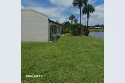 155 Lake Meryl Drive, West Palm Beach, FL 33411 - Photo 4
