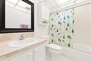 21 Flanders A, Delray Beach, FL 33484 - Photo 14