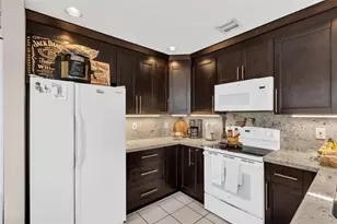 4777 SW 14th St, Deerfield Beach, FL 33442 - Photo 2