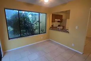 1917 SE Burgundy Ln, Port Saint Lucie, FL 34952 - Photo 4