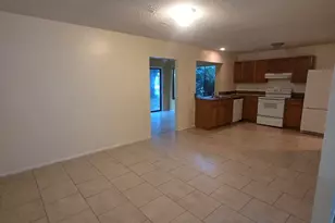 1917 SE Burgundy Ln, Port Saint Lucie, FL 34952 - Photo 2