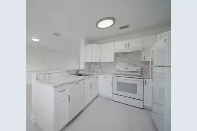 221 SW 78th Place #221/231, Miami, FL 33144 - Photo 4