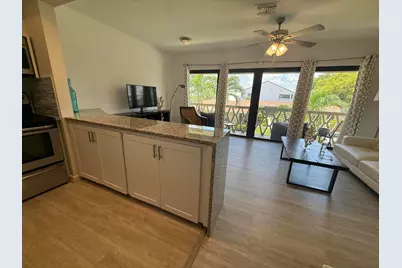 3208 SE 11th Street #202, Pompano Beach, FL 33062 - Photo 2