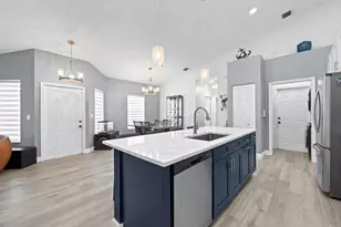 10761 Pelican Dr, Wellington, FL 33414 - Photo 4