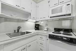 801 Atlantic Shores Blvd, Hallandale Beach, FL 33009 - Photo 16