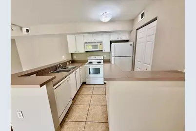 181 SW Palm Drive #103, Port Saint Lucie, FL 34986 - Photo 2