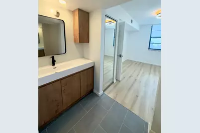 3710 Whitehall Drive #404, West Palm Beach, FL 33401 - Photo 18