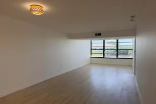 3710 Whitehall Dr, West Palm Beach, FL 33401 - Photo 2