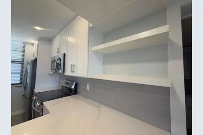 3710 Whitehall Drive #404, West Palm Beach, FL 33401 - Photo 10