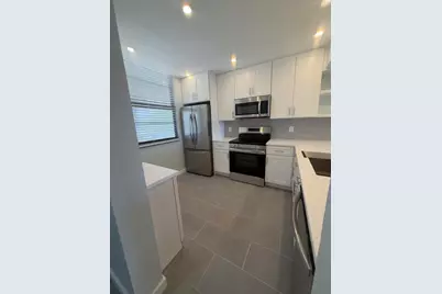 3710 Whitehall Drive #404, West Palm Beach, FL 33401 - Photo 8