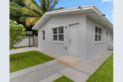 1101 NW 26th Street, Miami, FL 33127 - Photo 2
