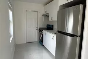 1101 NW 26th St, Miami, FL 33127 - Photo 8